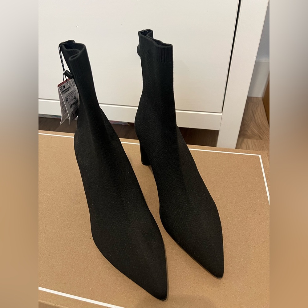 Zara Women's Black Heeled Boots
